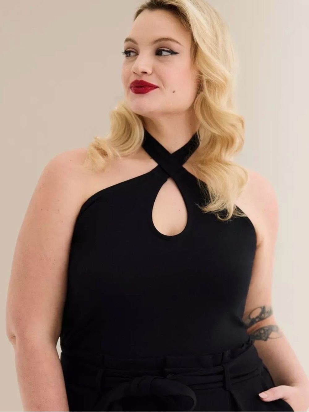 Torrid retro chic foxy twist neck halter top
